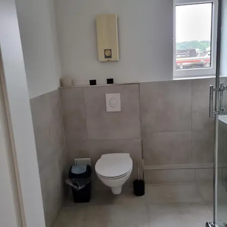 Schoene Zentral In Apartamento Coblenza